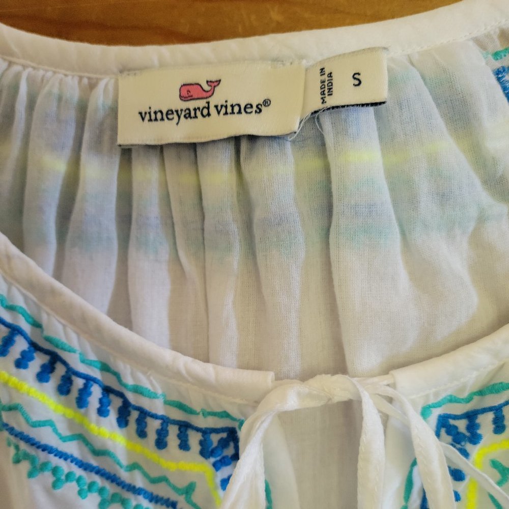 Vineyard Vines summer cotton top